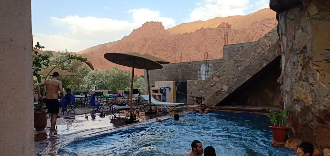 Canyon Dades Hotel Ait Ougliff Bagian luar foto